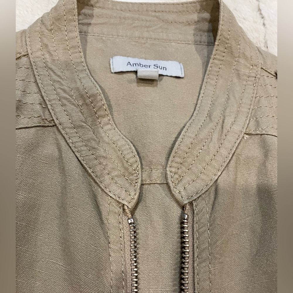 Lightweight linen jacket